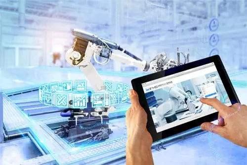 智能工廠絕非簡(jiǎn)單的智能化與互聯(lián)網(wǎng)信息服務(wù)